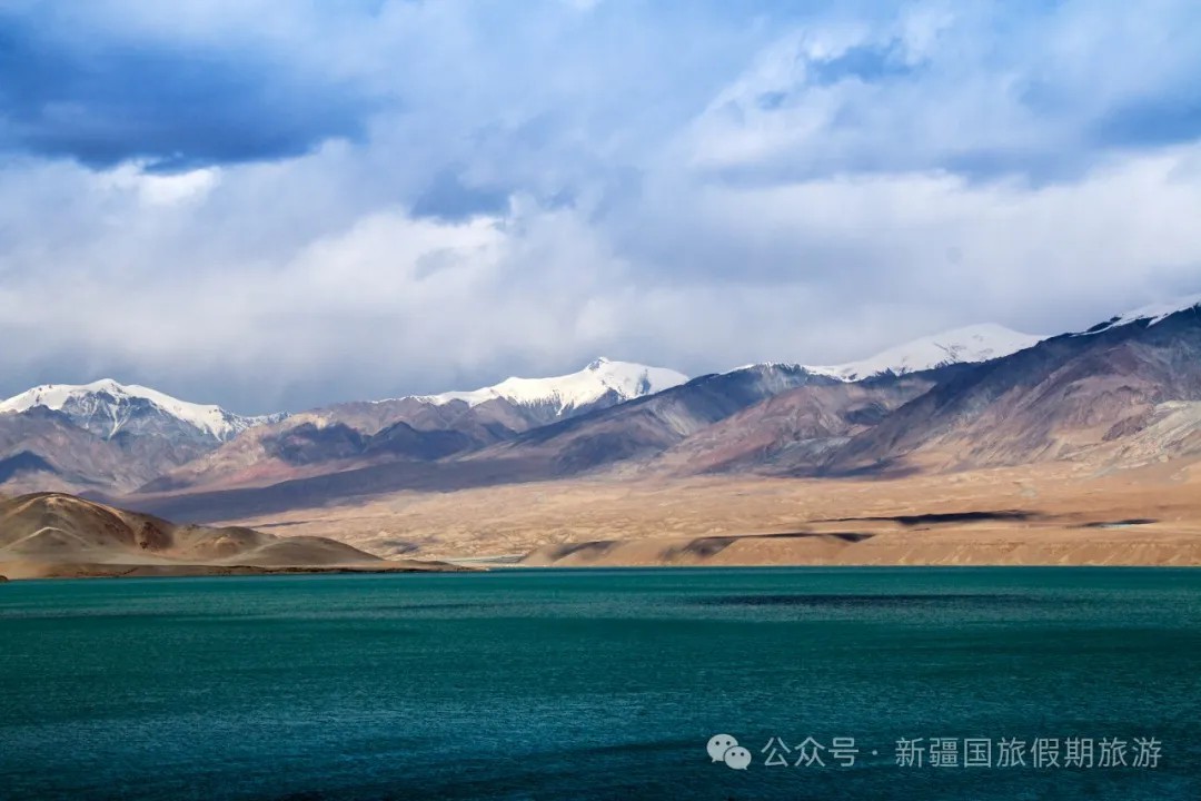 新疆旅游攻略路线最佳路线，人文与美景完美重合，吃什么、玩什么、住哪里？给你全方位解答