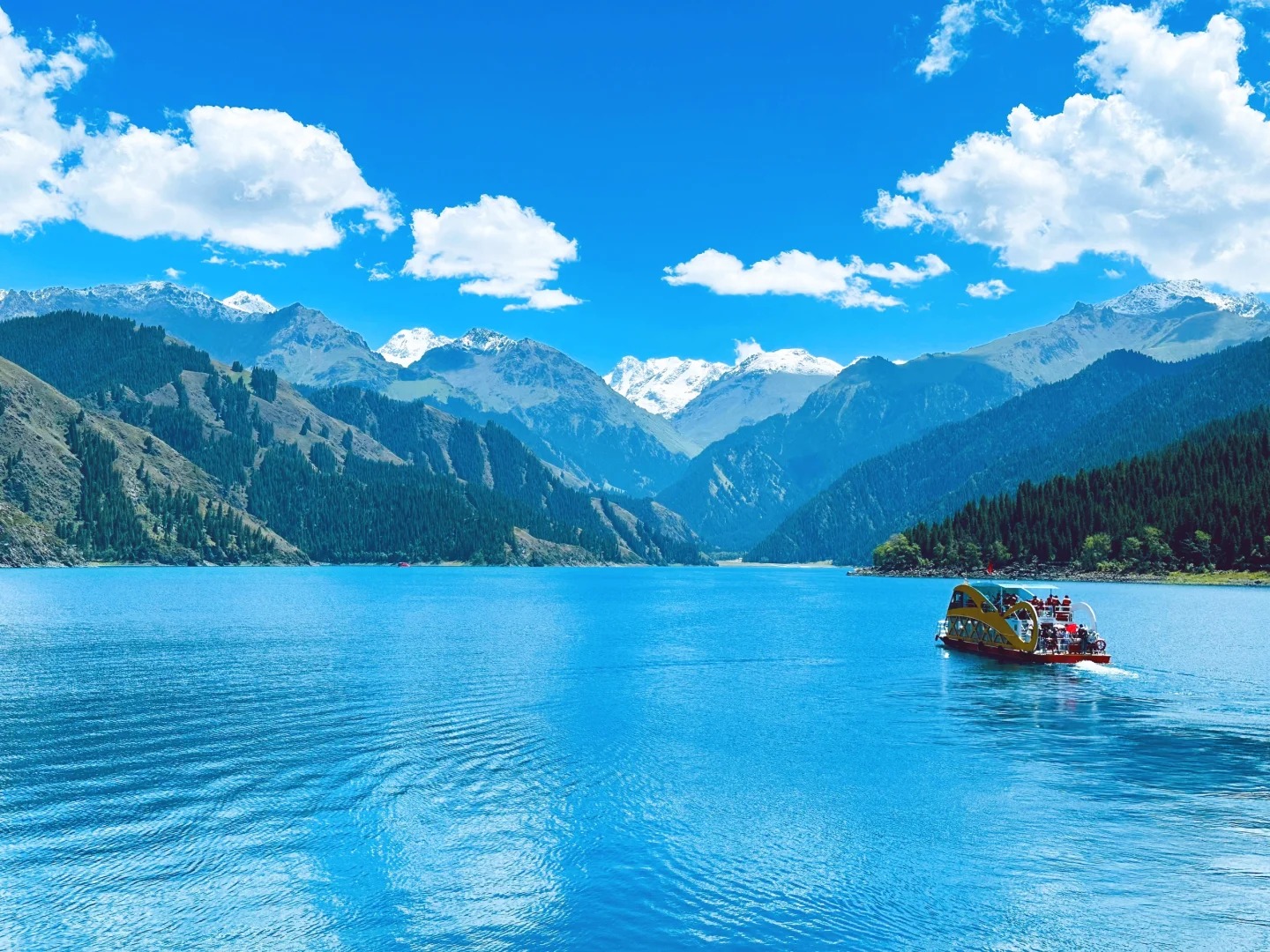 新疆旅游攻略：必去景点TOP10，带你玩转大美西域